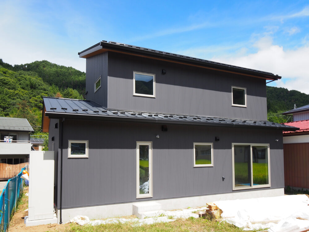 ～10/23(日)まで【富士吉田市】HIBIKI Premium キレイを保てる2つの動線が嬉しい 36坪ZEHの家 予約制見学会