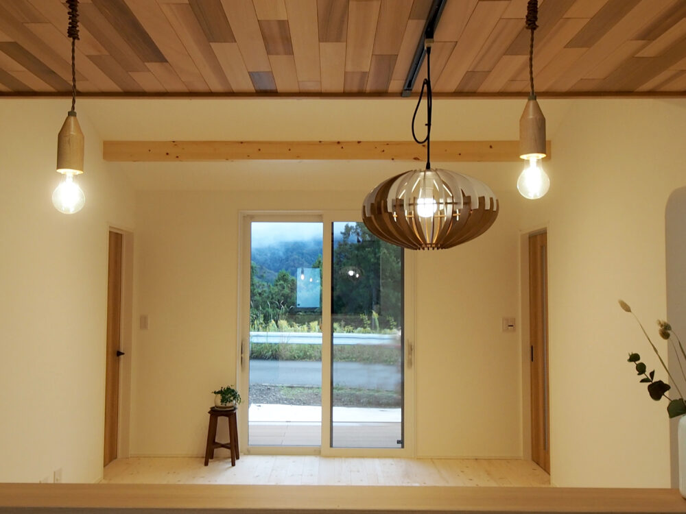 11/18(土)～12/10(日)【山梨県大月市】『一階ですべてが完結するシンプルな平屋のお家　HEAT20G1』予約制見学会