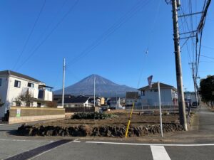 ★富士宮市粟倉南町　店舗・住宅向き土地　成約有難うございました★