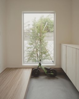 明るい日差しが差し込むナチュラルなリビング
#第一建設 #livingd #hibiki #静岡 #新築 #住宅 #インテリア #デザイン #おうち #ナチュラル #飛騨産業 #northernforest #カバ #北海道 #観葉植物 #グリーン #リビング #ダイニング #ダイニングテーブル #椅子 #チェア #ベンチ #おうちごはん #おうちカフェ #おうち時間 #ソファ