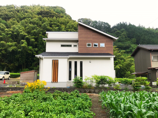静岡市葵区建穂  HIBIKI   予約制完成見学会のお知らせです。