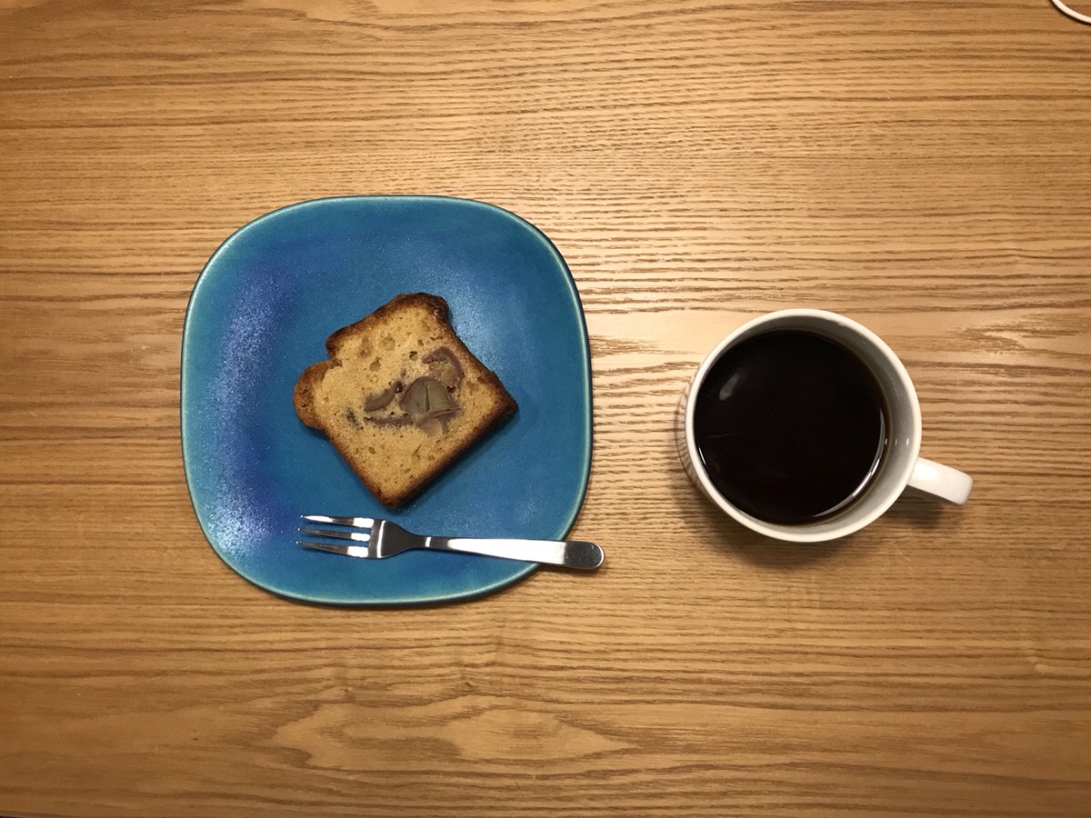 沖縄おみやげ話　～オーナー様から教わった沖縄の青い皿～