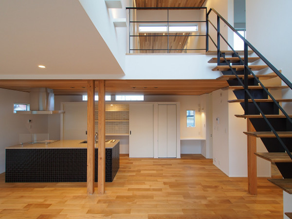 HIBIKI Life 『無垢』×『黒』のインテリア