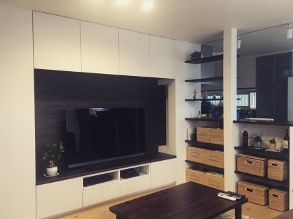 四角い窓の子供部屋
#第一建設 #livingd #hibiki #静岡 #新築 #住宅 #インテリア #デザイン #子供部屋 #子供 #キッズルーム #キッズ #窓 #ちびっこ #勉強机 #デスク #無印良品 #muji #シンプル #ホワイト #オーク #電球 #ストライプ #ペンギン