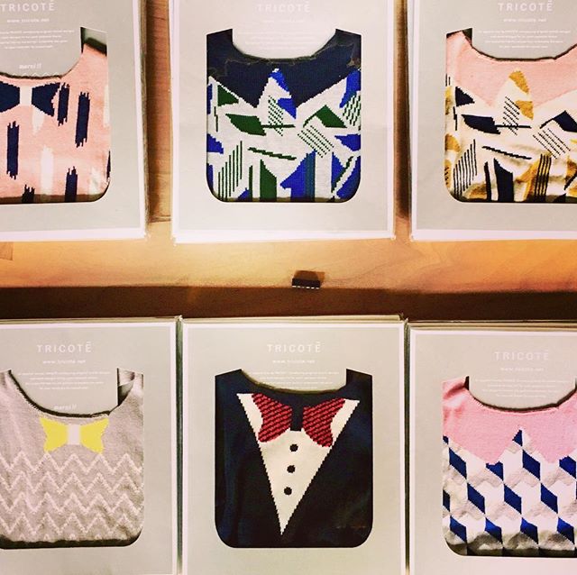 .◆Tricote ベビースタイ ¥3,900+TAX綿100%の柔らかくもしっかりとした生地に、他にはないカラフルなデザインが目を引きます。品のよいパッケージで贈り物にもぴったりです。ラッピング承っております！.#スタイ#ベビースタイ#tricote #贈り物