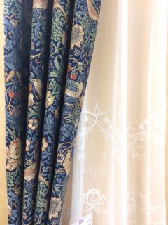 窓辺を彩るインテリア