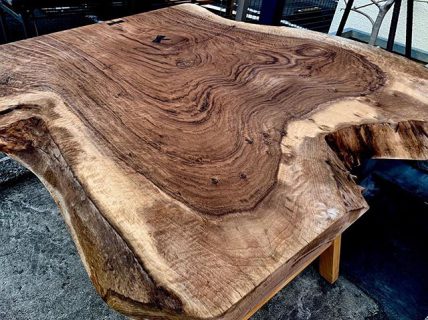 希少材クラロウォールナット 1m×1mのMUKUTEN 入荷しました。