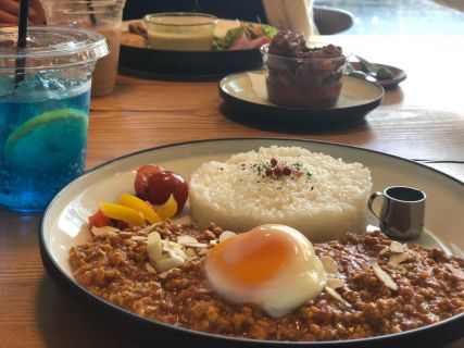 第一建設の１階には”ALTANAカフェ"