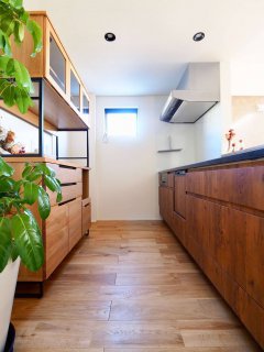 4月13日(土)14日(日)27日(土)28日(日)29日(月)　富士宮市万野原新田　3人で住まうカフェのようなお家オープン見学会【KIBACO-01】