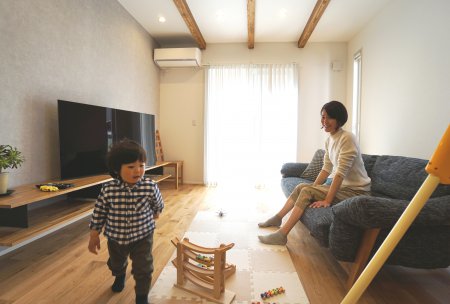 【家具納品事例】家族を優しく包むソファ