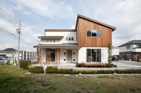 人気の片流れの屋根の家は、HIBIKI Duoから広がりました。【藤枝支店】