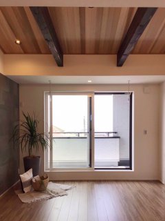 家計にも優しい窓　二世帯の家見学会　【HIBIKI富士】