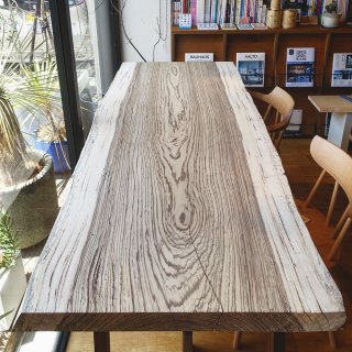 #mukuten ゼブラウッド一枚板テーブル🦓