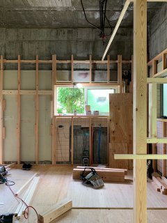 リフォーム中の現場へ。