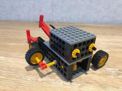 夏休み最後はロボット作りに挑戦だ！