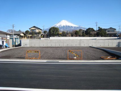 小泉分譲地9号地　御成約ありがとうございました。