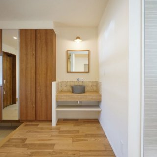 今日のベテラン♪【ﾘﾌｫｰﾑ･ﾘﾉﾍﾞ、本社富士】