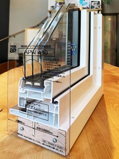 新米店長トホホ日記vol530　第一建設の２大ブランド商品の窓が「高性能トリプルガラス樹脂窓」にかわります
