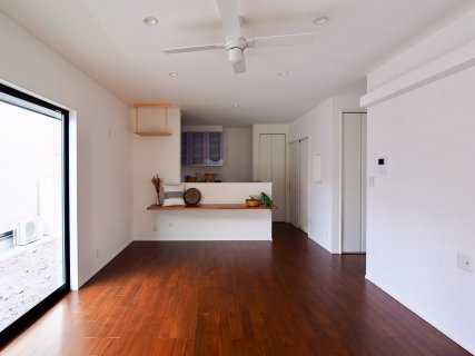 シーリングファンが特徴的なお家