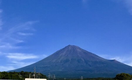 秋晴れの上棟式～おもち投げ