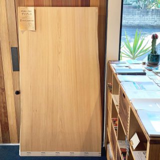 ︎ ナチュラルシンプルな一枚板。 サ