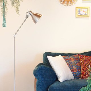 Episode1﻿ #おんなのこのスキをつめこんだお家﻿ ﻿ ﻿ ダイニングにはスタンドランプを。﻿ ﻿ ﻿ 富士市富士見台にあるアルタナの別荘 @besso_altana から始まる物語﻿ ﻿ ﻿ # KIBACO03 は十人十色に家が変化。﻿ ﻿ presented by ﻿ @livingd_works_daiichikensetsu ﻿ ﻿ ﻿ MODEL HOUSE 12/14(Sat) OPEN﻿ ﻿ <12月のOPEN>﻿ 21 Sat 10:00-18:00﻿ 22 Sun 10:00-16:00﻿ 23 Mon 13:00-16:00﻿ 26 Thu 13:00-16:00﻿ ﻿ 上記日程以外も対応いたします(火水定休日)﻿ コメント又はDMでご連絡ください😊🌿﻿ ﻿ ﻿ #静岡﻿ #富士市﻿ #富士見台﻿ #ロングライフデザイン﻿ #お家づくり﻿ #暮らし方﻿ #帰りたくなるお家﻿ #ダイニング﻿ #富士ファニチア﻿ #fujifurniture﻿ #スタンドランプ﻿ #nagi﻿ #ソファ﻿