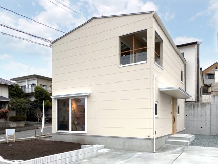 空も見えるインナーバルコニー