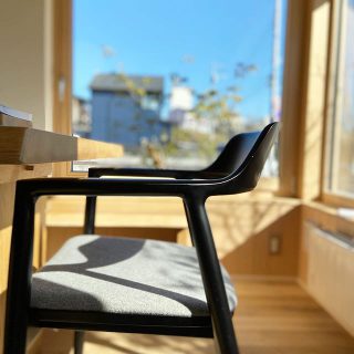 本日も御来場いただき
ありがとうございました。

明日もBesso  ALTANAは
10時オープンとなります。

連休最終日
アルタナの別荘へ
どうぞお立ち寄りください。

お問い合わせは
Besso ALTANA
☎︎0545-67-3939へ

#窓#桜#ひだまり

#器
#器好き 
#企画展
#ギャラリー
#openhouse 
#モデルハウス
#ひだまり
#マルニ木工
#hiroshima 
#hiroshimachair 
#インテリア
#心地よい空間
#心地よい暮らし 
#パッシブデザイン
#デザイン
#第一建設
#一枚板
#家づくり
#間取り
#収納術 
#富士市イベント
#静岡イベント
#富士市#静岡
#マイホーム計画中