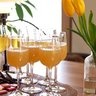 休憩時間にスイーツビュッフェ。

この日は『まるっとゼミ』多くのお客様をお出迎えしました。 『まるっとゼミ』では
弊社代表取締役、一級建築士のメンバーが
家づくりについて、皆さまとお話しさせていただきます。参加者の皆様からのいただく　質問にもひとつひとつお答えいたします。

大切な家づくりだからこそ、資料やWebと合わせてぜひご利用ください♪

Besso  ALTANAは
火•水定休日となります。

お問い合わせは
お電話でお願いいたします。
Besso ALTANA☎︎0545-67-3939

#まるっとゼミ 
#花のある暮らし 
#暮らしを楽しむ
#チューリップ#ワイングラス
#体感#五感#美しさ#心地よさ

#会社説明会#モデルハウス
#スイーツ#フィンガーフード
#暮らし#心地よい暮らし 
#リビングインテリア 
#パッシブデザイン
#デザイン
#HIBIKIの家
#間取り
#収納術
#一枚板
#家具
@livingd_works_daiichikensetsu 
@livingd_kibaco_03
#マイホーム計画中
#openhouse
#富士市
#静岡
#別荘
#四季