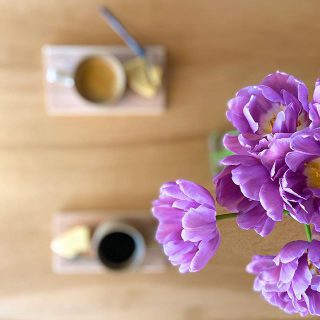 本日も多くの皆様に
御来場いただきました。

大切な家のこと
いつでもお気軽にご相談ください。

明日もBesso ALTANAは
10時オープン皆様のお越しを
お待ちしております。

アルタナの別荘
@besso_altana 
十人十色の暮らし
@livingd_kibaco_03
2棟どちらもご覧いただけます。

お問い合わせは
Besso ALTANA
☎︎0545-67-3939へ

#チューリップ
#花のある暮らし
#モデルハウス
#ベッソアルタナ
#別荘#珈琲
#スイーツ

#リビング
#ダイニングテーブル
#家具#造作家具
#インテリア
#心地よい空間
#心地よい暮らし 
#パッシブデザイン
#ロングライフ
#デザイン
#第一建設
#一枚板
#マイホーム計画中
#家づくり
#間取り
#収納術 
#子育て
#ファミリー
#富士市イベント
#静岡イベント
#富士市
@livingd_works_daiichikensetsu