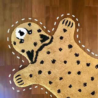 ﻿
﻿
ガオー！﻿
﻿
キッズ用毛皮ラグ🐯﻿
﻿
大人のマネしてるキッズアイテムって﻿
なんともいえなくて可愛いですよね😭﻿
﻿
▽△▽△▽△▽△▽△▽△▽△▽△▽△▽△▽△▽△▽△▽﻿
KIBACO03モデルハウスご見学出来ます🙌﻿
プロフィール画面のURLからGO！﻿
﻿
コロナ対策として、﻿
室内の換気・除菌を徹底しております！﻿
▽△▽△▽△▽△▽△▽△▽△▽△▽△▽△▽△▽△▽△▽﻿
﻿
﻿ \ご質問、コメントお答えします✨/﻿
﻿
あのインテリアどこの？﻿
壁紙どこの？﻿
ベッソアルタナってどこ？﻿
﻿
などなどお待ちしてます😊﻿
﻿
KIBACO03以外のご質問もお答えします！お気軽にどうぞ🎵﻿
﻿
﻿
﻿
@altana_cafe の別荘、 @besso_altana という場所に新しく完成した、#KIBACO03 は十人十色に家が変化﻿
﻿
第1弾お家のインテリアテーマは、﻿
『 #おんなのこのスキをつめこんだお家』﻿
﻿
produced by ﻿
@livingd_works_daiichikensetsu ﻿
﻿
﻿
﻿
﻿
#静岡﻿
#富士市﻿
#富士見台﻿
#ロングライフデザイン﻿
#お家づくり﻿
#暮らし方﻿
#新築計画中の人と繋がりたい﻿
#ママ﻿
#パパ﻿
#おうち見学﻿
#富士市イベント﻿
#ファミリー﻿
#インスタ映え﻿
#富士市ママ﻿
#ママライフ﻿
#ベビー﻿
#子供のいる暮らし﻿
#プレママ﻿
#ママ友﻿
#女の子ママ﻿
#男の子ママ﻿
#規格住宅﻿
#インテリア﻿
#ラグ﻿
#キッズ﻿
#子ども部屋﻿
<p>[button url='https://www.livingd.jp/besso_altana' title='Baeeo_ALTANAモデルハウス >>' color='#1e73be' icon=' icon-triangle-right' size='default' newwindow='1']</p>