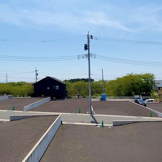 若葉の美しい季節
.
.
四季薫る街　富士見台
分譲地からの眺めをお届け🌿
.
暮らしを楽しむなら
借景という選択もオススメ🏠
.
知りたい事・ご相談
お電話でも承ります。
お気軽にどうぞ
Besso ALTANA☎︎0545-67-3939

#土地探し
#分譲地
#instagram
#ムービー
#見学会

#暮らし
#イメージ
#暮らすように過ごす
#モデルハウス
#ベッソアルタナ
#モデルハウス販売中 
#家具#インテリア
#パッシブデザイン
#デザイン
#第一建設
#一枚板
#マイホーム計画中
#家づくり
#間取り
#収納術 
#子育て
#ファミリー
#富士市
#静岡市
#沼津市
#暮らしの提案
@livingd_works_daiichikensetsu
@livingd_fudousan_chintai
@livingd_kibaco_03

#おうち時間を楽しむ
#借景#若葉