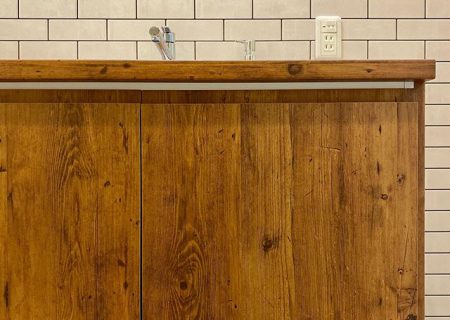 ・
リアル過ぎる木目調とタイル調。
どう見てもホンモノ。
質感までよく再現されています。
・
4月18日(土)19日(日)
10時00分〜16時00分
駿東郡小山町用沢
完成見学会開催🏠✨
詳細は右へスワイプでQRから👆
#ピットリビングと大空間吹抜けのある家
コロナウィルス対策として、
ご来場が重なった場合は時差案内を致します。
皆様のご協力よろしくお願い致します。
-
-
-
詳細や質問はメールやDMでご連絡ください✉️
-
家づくりのこだわりは様々💡
それはお施主様も建築会社も同じ👌
数枚の四角だけでは伝え切れない
第一建設の家づくりに対する想い。
それはホームページを覗いてみてください☺️
-
〜〜〜〜〜〜〜〜〜〜〜〜〜〜〜〜
夢を描こう。創ろう。
#LivingD の第一建設
ホームページはプロフィールから。
🏠 ▶︎▶︎▶︎ @livingd_numazu
〜〜〜〜〜〜〜〜〜〜〜〜〜〜〜〜
-
#第一建設 沼津支店は沼津ぐるめ街道沿いにあり、カフェ(@cafe_ldk)併設のモデルハウスが隣接しています。
日替りで五感を刺激するイベントを開催中。
詳しくはCulas+沼津(@culasplus_numazu)から。
楽しい#家づくり を共有しましょう😊
-
=施工エリア例==========
沼津市 三島市 清水町 長泉町
裾野市 御殿場市 小山町 
函南町 伊豆の国市 伊豆市 他
====================
-
-
#沼津 #富士 #静岡 #HIBIKI #新築 #住宅 #注文住宅 #自由設計 #マイホーム  #施工実例 #内観 #インテリア #水回り #洗面台 #木目調 #タイル調 #木の家 #おしゃれな家 #高性能住宅 #見学会 #完成見学会