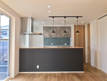 4/11(土)～4/26(日)藤枝市下青島  登山・キャンプ好きの方必見！！登山用品を収納するガレージのある家　予約制見学フォーム【藤枝支店】