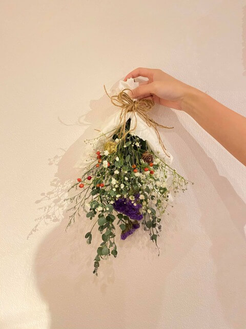 人生初、”スワッグづくり”しました。見学会場でも開催ですー!