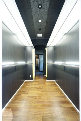 映画に出てきそう！？かっこいいウォークインクローゼット