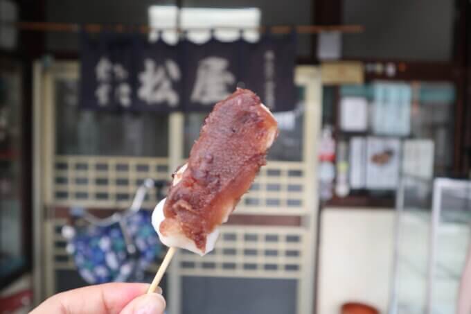 見学会周辺街歩き▷▷二種類の味で勝負のお団子屋さんを見つけました！