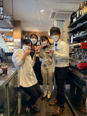 カフェで一休みしませんか💭