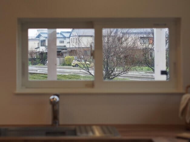 「この窓は？」