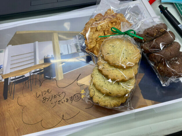 お客様と家具選び♪