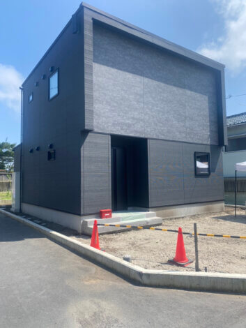 富士市厚原にて明日6/26まで開催【家事動線にもこだわった大人シンプルなお家】に行ってきました＊