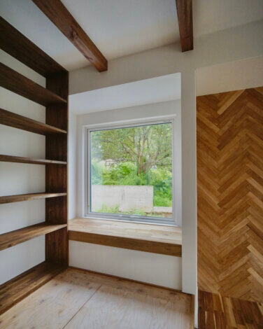 窓辺の ”ヌック” でひと休み♪