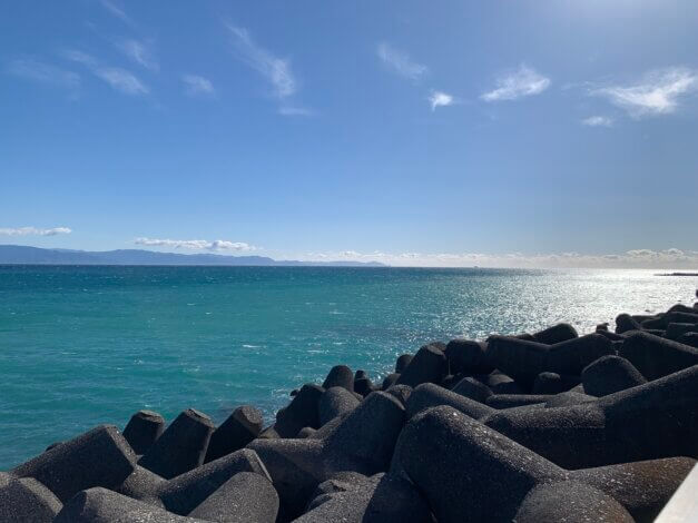 日々のこと　とっても綺麗な海の色で、ちょっと癒された日。と お知らせいろいろ【山本ブログ】