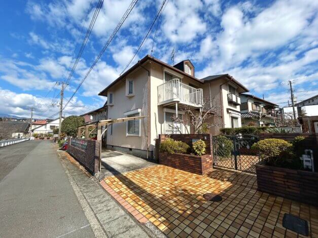 不動産物件：富士市富士見台『庭造りが楽しめそうな敷地70坪の中古住宅』