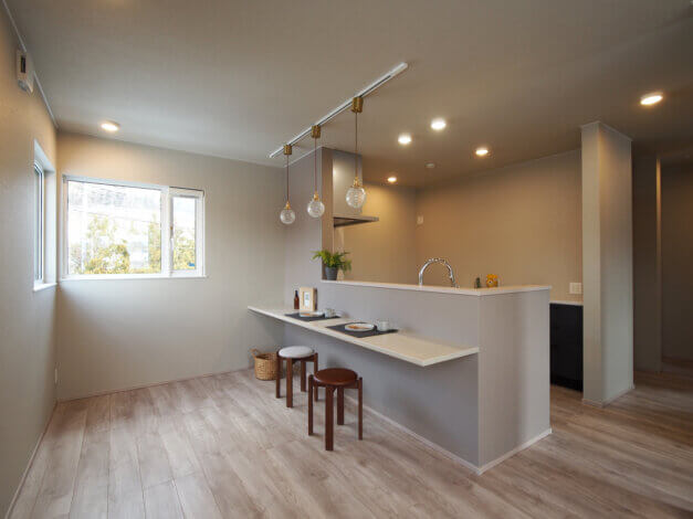 富士山・忠霊塔・桜、四季折々の景色も楽しめる2階リビングのお住まい【山梨見学会】