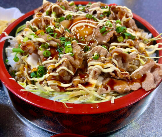 甲州市見学会近くのデカ盛り飯