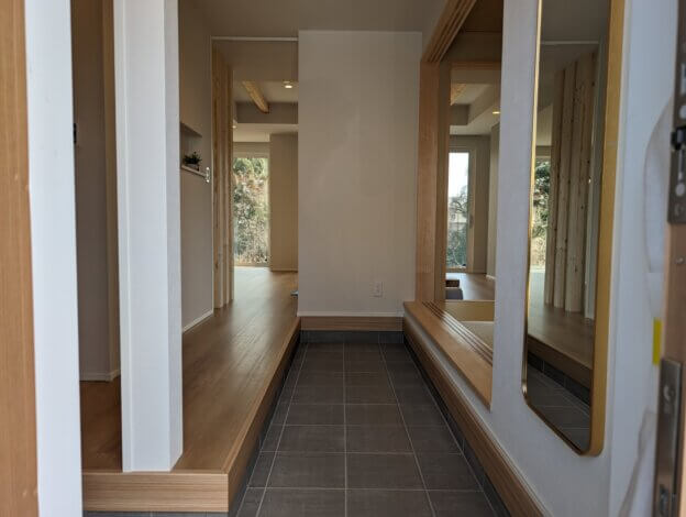 土間からつながる和室