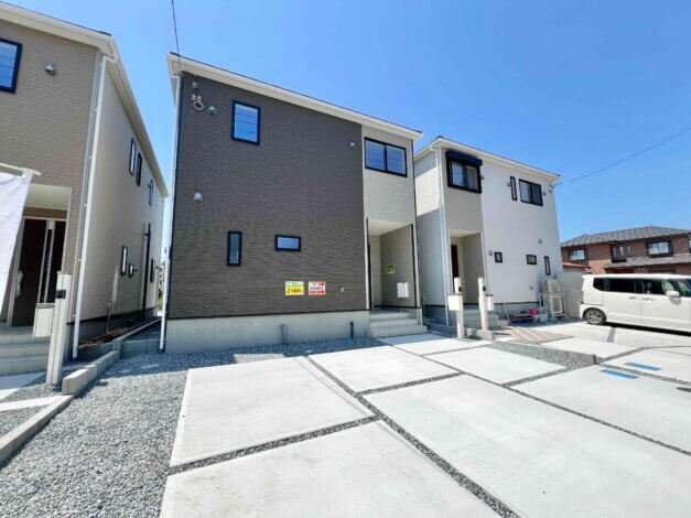 新築建売住宅『富士市松岡』約12坪の広々した庭がある５LDKの家