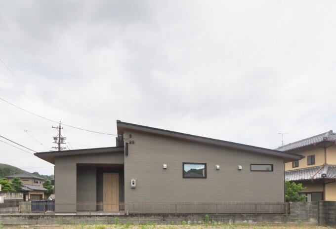 今週末、藤枝市で見学会開催の平屋へ行ってきました