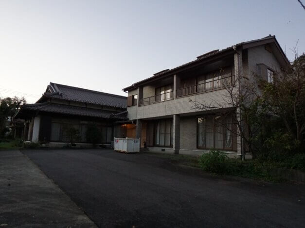 解体工事が始まりました【山本ブログ】